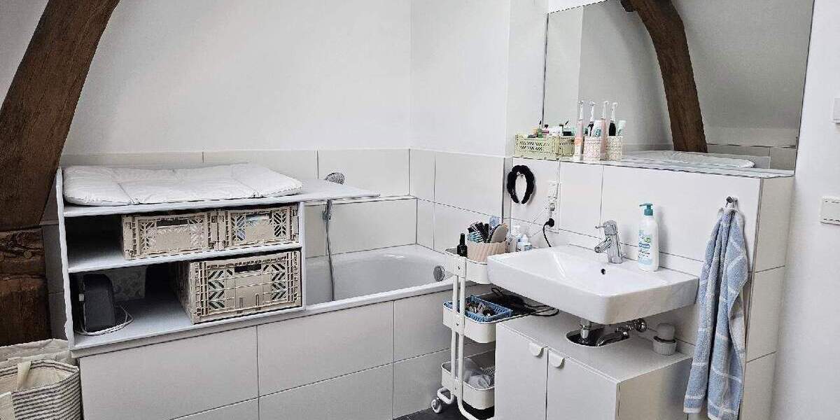 Reihenmittelhaus Troisdorf Sieglar - 3 Zimmer, 98 m&sup2;, 1.550&euro; | Angebot:23973090