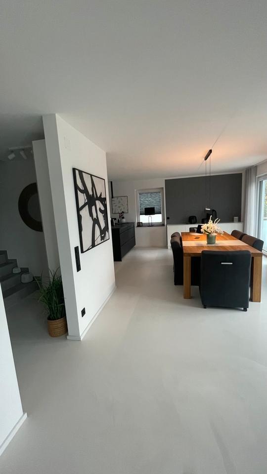 Ihr neues Zuhause: Neubau-Maisonette-Wohnung in Kierspe- Dorf zimmer