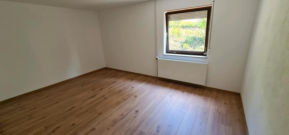 Einfamilienhaus Niedernhausen - 6 Zimmer, 155 m&sup2;, 2.800&euro; | Angebot:26482308