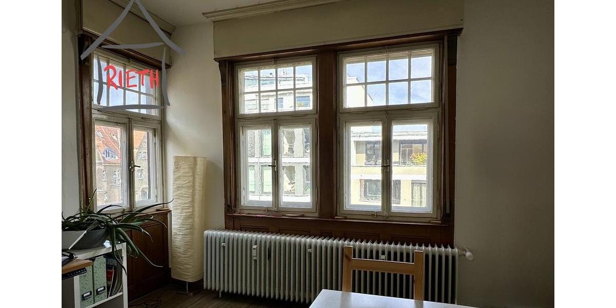 Etagenwohnung Ludwigsburg - 4 Zimmer, 130 m&sup2;, 1.440&euro; | Angebot:26004783