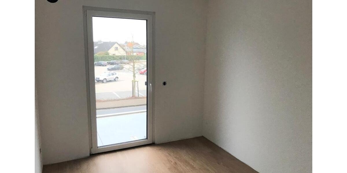 Etagenwohnung Cadenberge - 3 Zimmer, 86 m&sup2;, 880&euro; | Angebot:24547937
