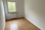 **FRISCH SANIERT**HELLE RÄUME UND RUHIGER WOHNGEGEND!** zimmer