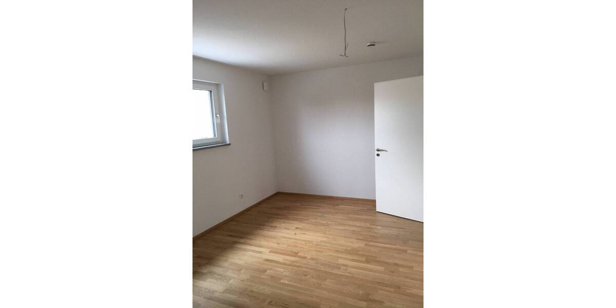 Etagenwohnung Fürth Stadeln - 4 Zimmer, 123 m&sup2;, 1.720&euro; | Angebot:25928300