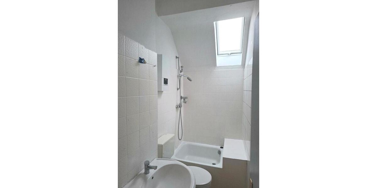 Dachgeschoßwohnung Heiligenhaus - 2 Zimmer, 52 m&sup2;, 670&euro; | Angebot:24662304