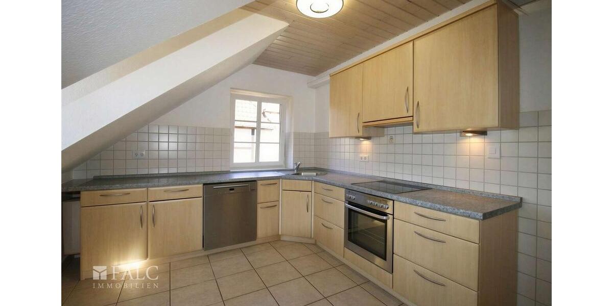Dachgeschoßwohnung Dömitz - 4 Zimmer, 110 m&sup2;, 880&euro; | Angebot:26632663