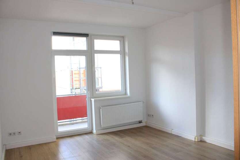***ideal für Studenten oder Azubis*** 1 Zimmer-Wohnung mit Balkon