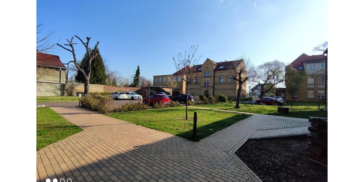 Dachgeschoßwohnung Bitterfeld-Wolfen Wolfen - 2 Zimmer, 87 m&sup2;, 653&euro; | Angebot:17645335