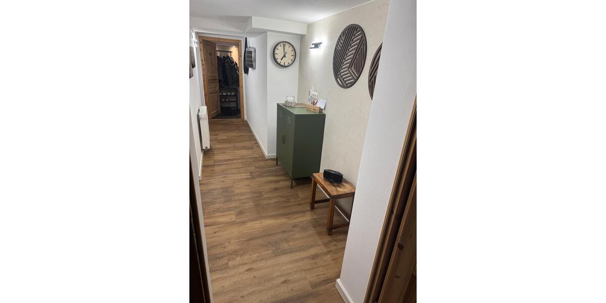 Etagenwohnung Vöhl - 1 Zimmer, 99 m&sup2;, 750&euro; | Angebot:26029531