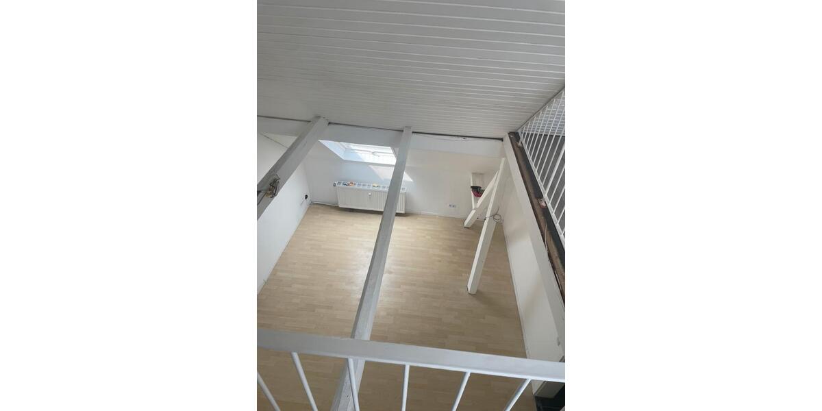 Dachgeschoßwohnung Mönchengladbach Nord - 2 Zimmer, 60 m&sup2;, 900&euro; | Angebot:26524936