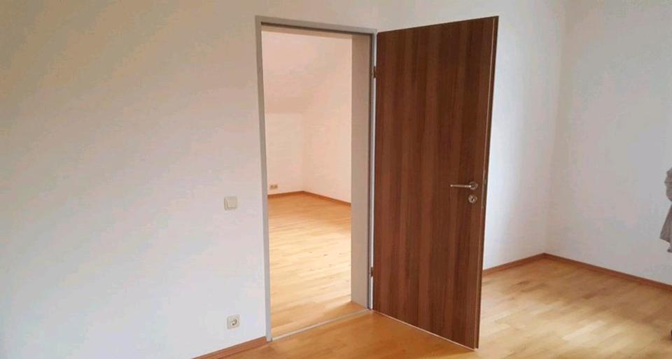 Etagenwohnung Rinteln - 2.5 Zimmer, 105 m&sup2;, 735&euro; | Angebot:26562586