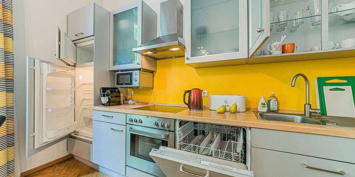 Etagenwohnung Frankfurt am Main Sachsenhausen - 2 Zimmer, 62 m&sup2;, 1.700&euro; | Angebot:26076041