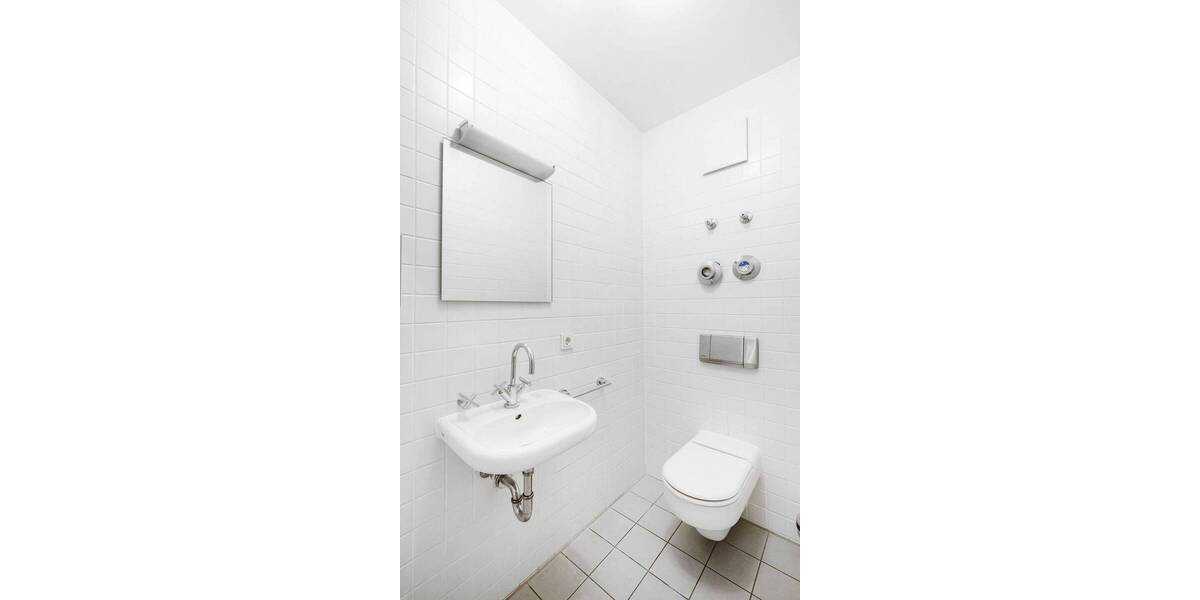 Etagenwohnung Berlin Mitte - 4 Zimmer, 138 m&sup2;, 2.627&euro; | Angebot:26094109