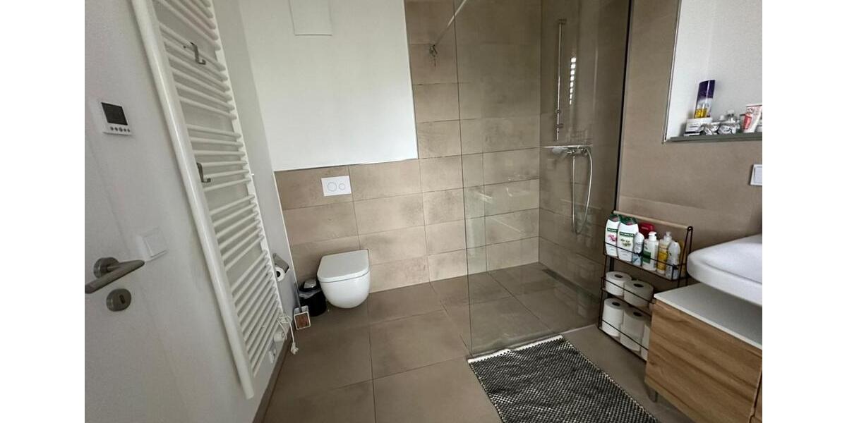 Etagenwohnung Bergisch Gladbach - 3 Zimmer, 89 m&sup2;, 1.380&euro; | Angebot:26533996