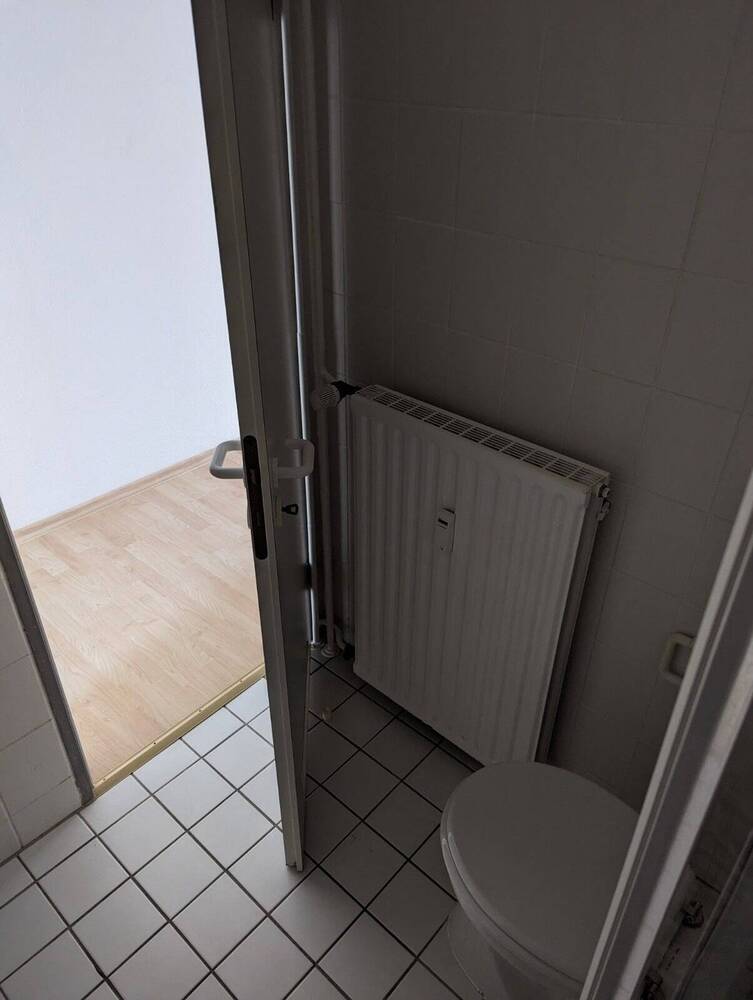 3 Zimmer Wohnung, 3. OG mit Aufzug - Tiefgarage - Balkon - Gäste WC