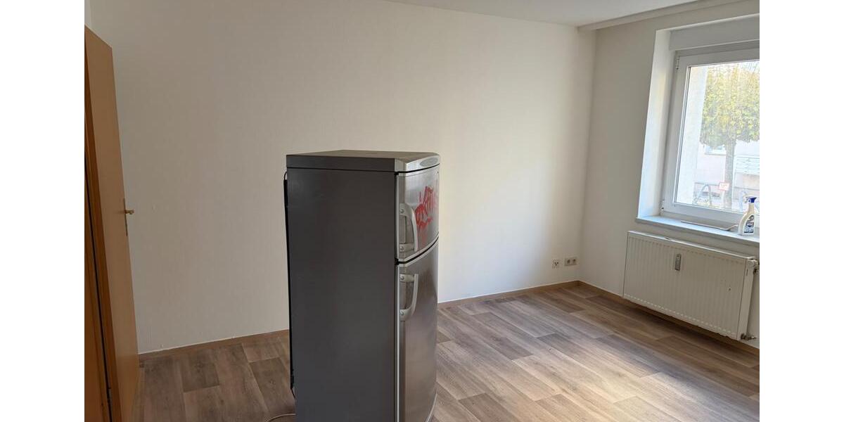 Erdgeschoßwohnung Staßfurt - 1 Zimmer, 35 m&sup2;, 300&euro; | Angebot:23419304