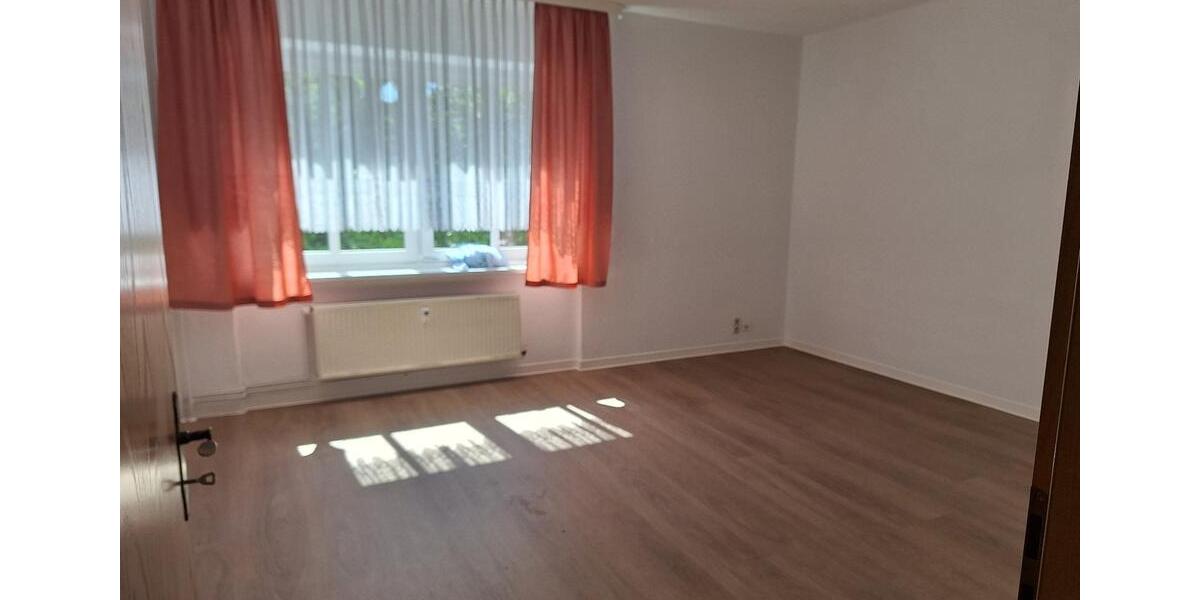 Etagenwohnung Rostock Hansaviertel - 2 Zimmer, 50 m&sup2;, 570&euro; | Angebot:25055126