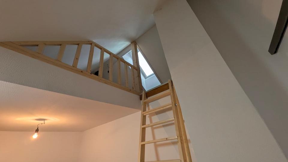 Dachgeschoßwohnung Freiberg - 3 Zimmer, 90 m&sup2;, 750&euro; | Angebot:24534198