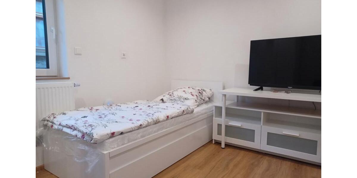 Wohnen auf Zeit Uffenheim - 1 Zimmer, 11 m&sup2;, 400&euro; | Angebot:26625555