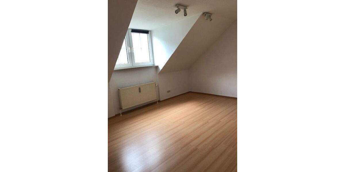 Etagenwohnung Coburg - 3 Zimmer, 73 m&sup2;, 735&euro; | Angebot:24874230
