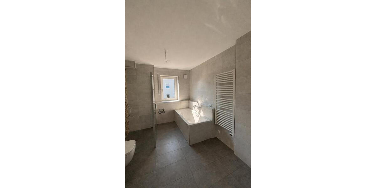 Etagenwohnung Nabburg - 3 Zimmer, 92 m&sup2;, 1.065&euro; | Angebot:26531539