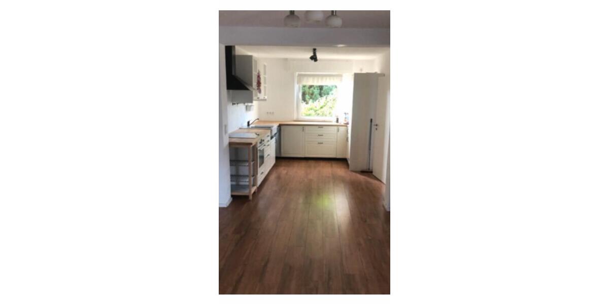 Wohnen auf Zeit Riegelsberg - 4 Zimmer, 120 m&sup2;, 320&euro; | Angebot:25432417