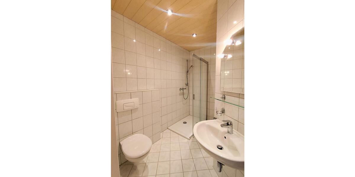Erdgeschoßwohnung Eibenstock - 2 Zimmer, 42 m&sup2;, 210&euro; | Angebot:26479911