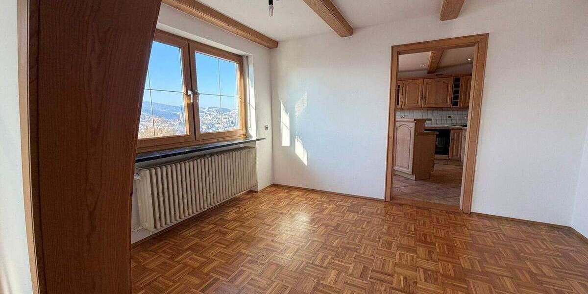 Mehrfamilienhaus, Wohnhaus Teisnach - 6 Zimmer, 213 m&sup2;, 1.350&euro; | Angebot:24685594