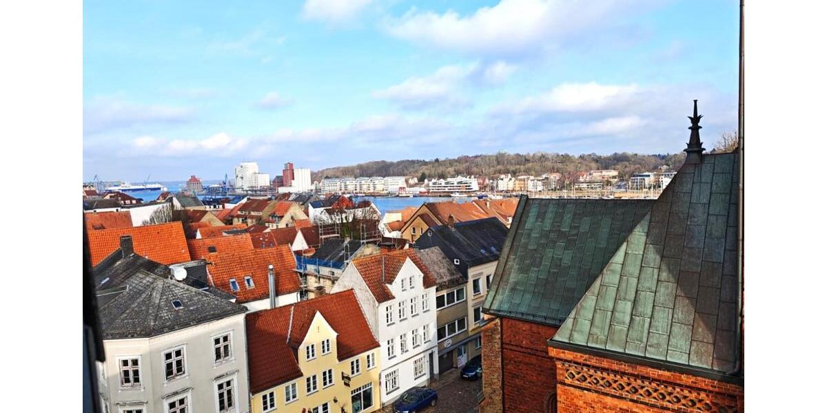 Dachgeschoßwohnung Flensburg Altstadt - 3 Zimmer, 97 m&sup2;, 850&euro; | Angebot:25497945