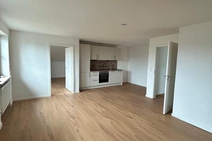 2-Zimmer-Wohnung 59 qm - komplett renoviert zimmer