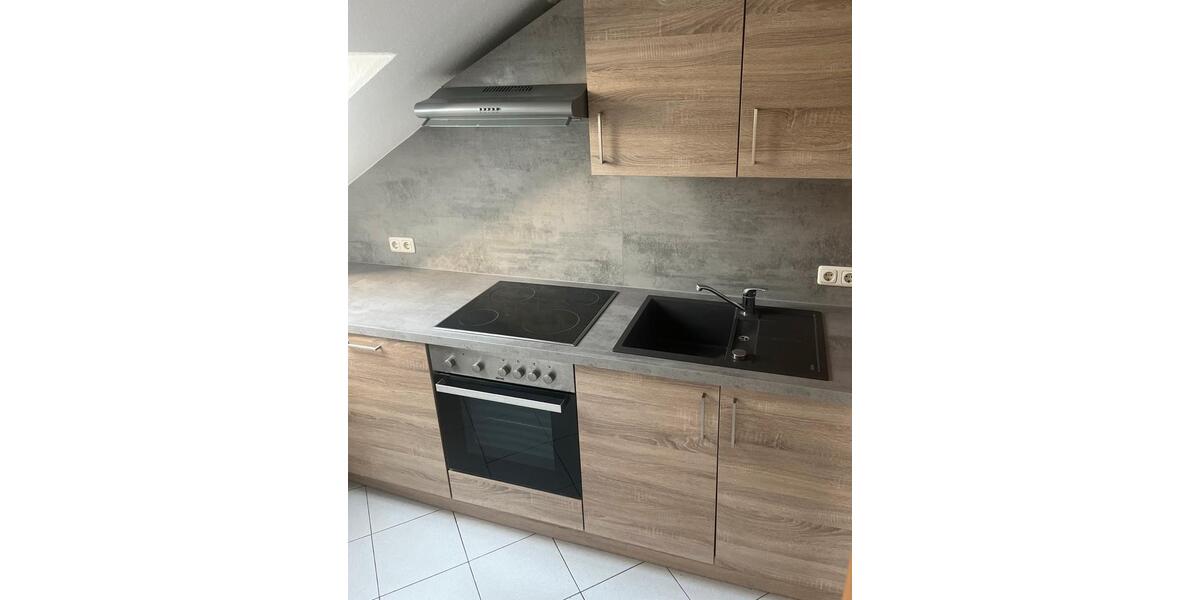 Dachgeschoßwohnung Bad Neustadt an der Saale - 3 Zimmer, 75 m&sup2;, 630&euro; | Angebot:26271370