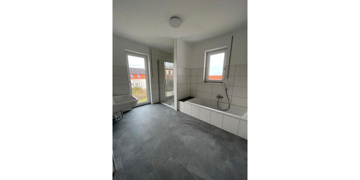 Etagenwohnung Parkstein - 2 Zimmer, 80 m&sup2;, 800&euro; | Angebot:26234793