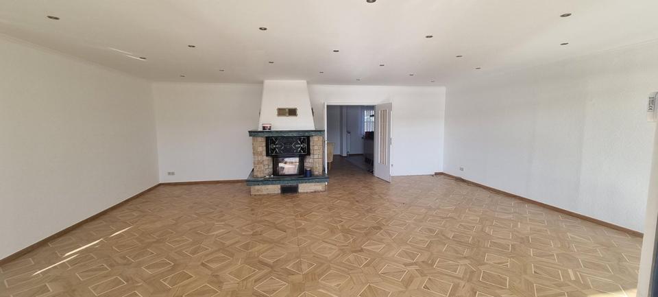 Etagenwohnung Rheinsberg - 3 Zimmer, 160 m&sup2;, 1.100&euro; | Angebot:25366267