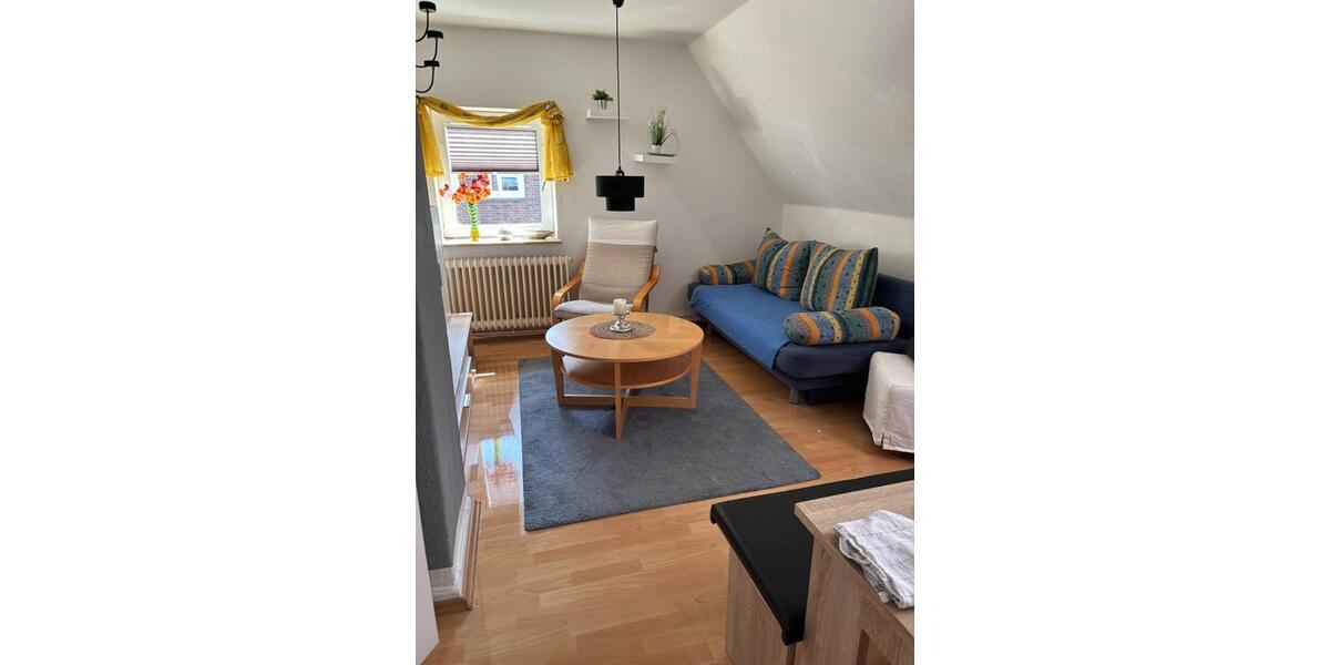 Dachgeschoßwohnung Oldenburg Ziegelhof - 3 Zimmer, 50 m&sup2;, 380&euro; | Angebot:24700955