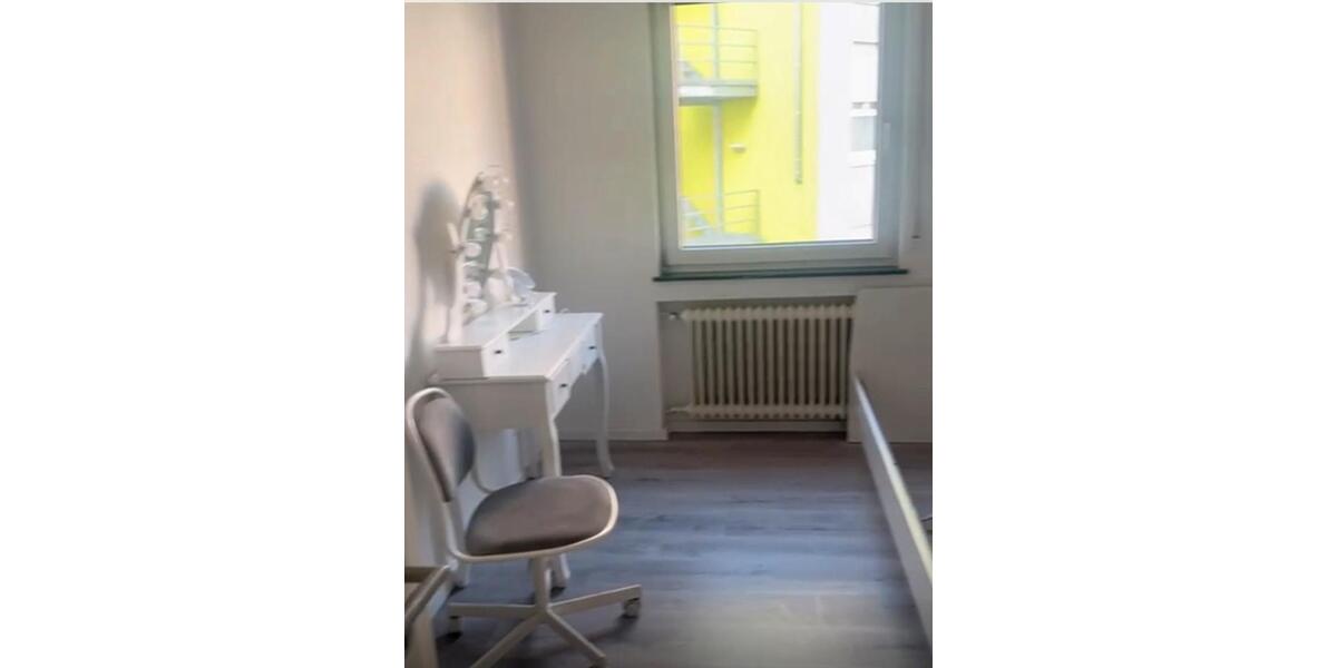 Etagenwohnung Neckarsulm - 4 Zimmer, 90 m&sup2;, 1.090&euro; | Angebot:26016035