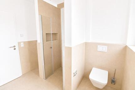 Wohnung Schortens - 2 Zimmer, 77 m&sup2;, 920&euro; | Angebot:26588411