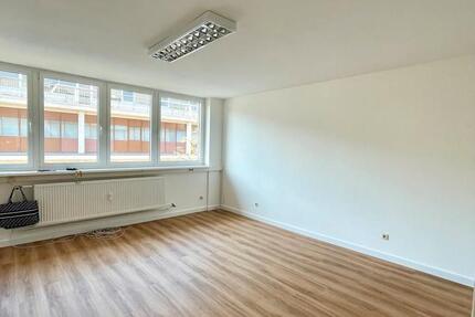 Praxisraum Mannheim Innenstadt 24qm in neuer Praxisgemeinschaft zimmer