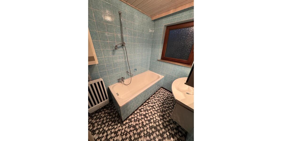 Etagenwohnung Gaildorf - 3 Zimmer, 87 m&sup2;, 800&euro; | Angebot:24886408