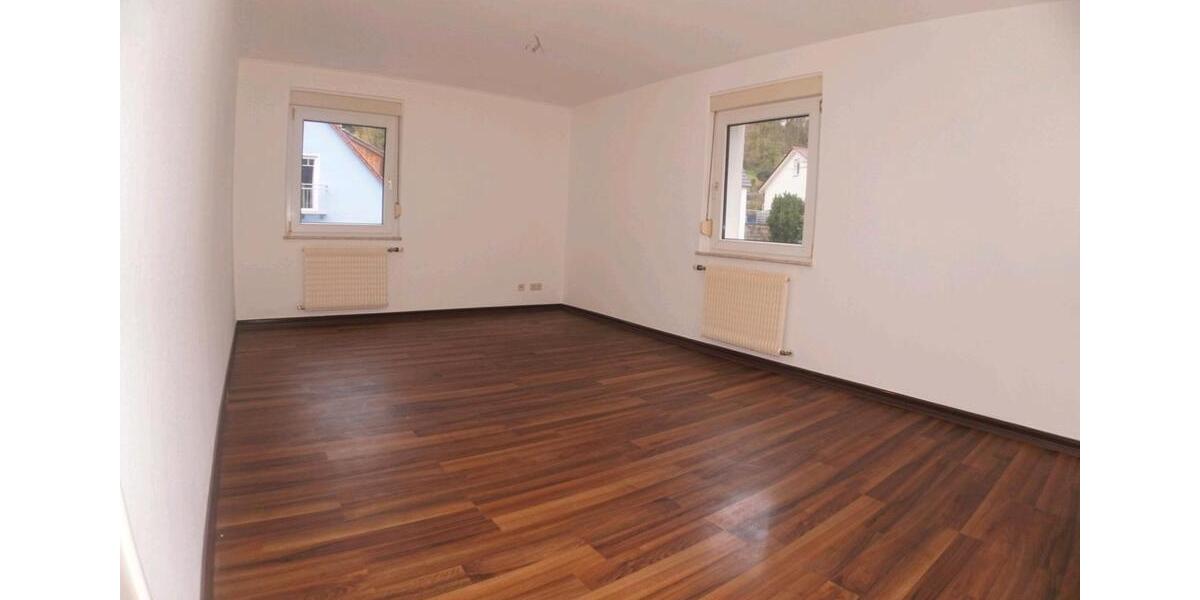 Etagenwohnung Ochsenfurt - 3 Zimmer, 68 m&sup2;, 510&euro; | Angebot:24687100
