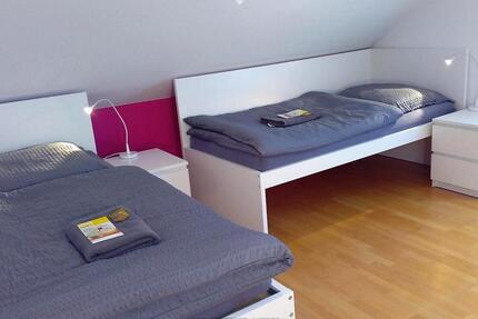 3-Zimmermaisonettewohnung für bis zu 6 Personen mit 2xTV, Internet, DuscheWc, Küche, Waschmaschine+Trockner, Balkon und Loggia zimmer