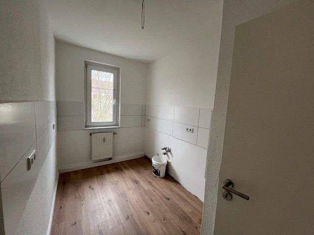 Etagenwohnung Zwickau Eckersbach - 4 Zimmer, 75 m&sup2;, 540&euro; | Angebot:26842150