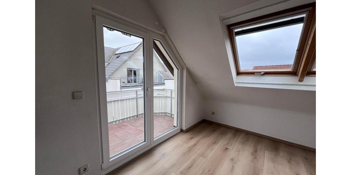 Etagenwohnung Eckental - 2 Zimmer, 45 m&sup2;, 680&euro; | Angebot:25078939