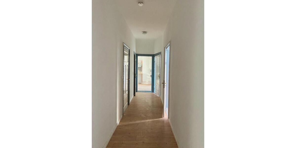 Etagenwohnung Bremerhaven Mitte - 4 Zimmer, 97 m&sup2;, 735&euro; | Angebot:26464453