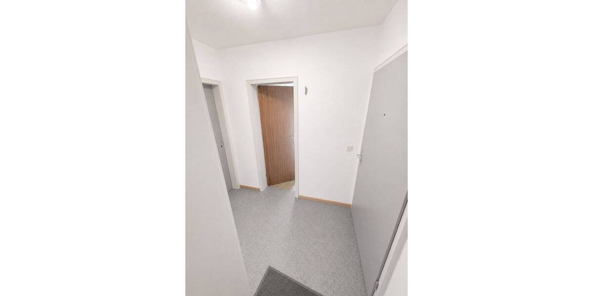 Gewerbeobjekt Waldkirch - 3 Zimmer, 78 m&sup2;, 1.050&euro; | Angebot:26674672