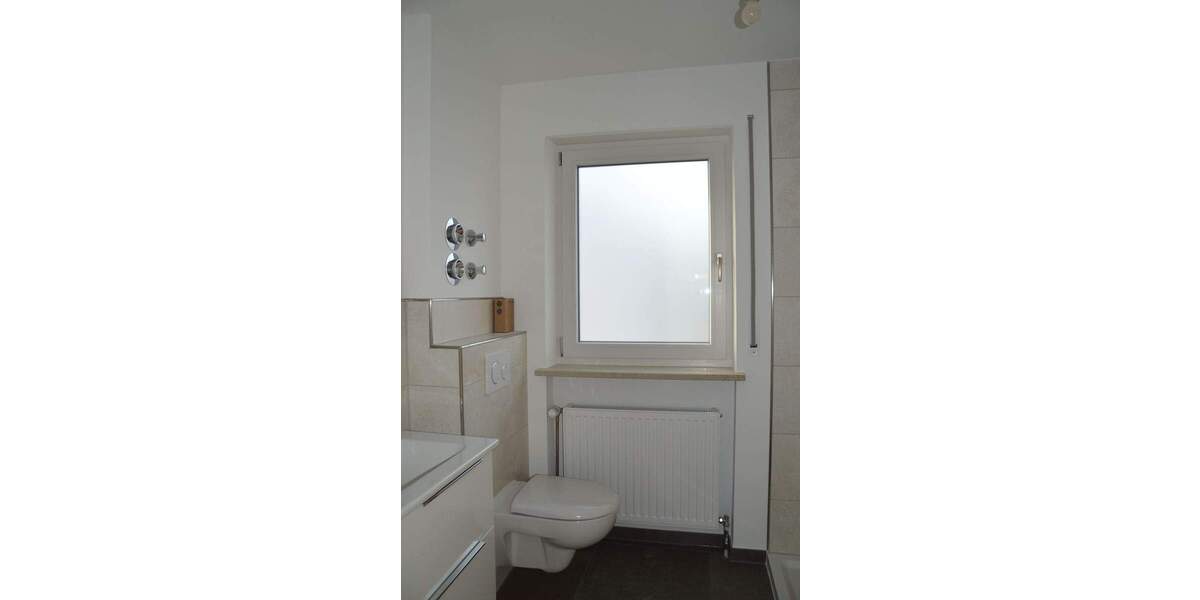 *Wörthsee - sehr hübsche, helle 2-Zimmer-Wohnung mit Balkon und herrlichem Blick 2 zimmer