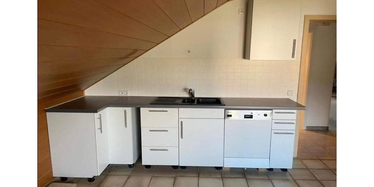 Dachgeschoßwohnung Bretzfeld - 3 Zimmer, 80 m&sup2;, 850&euro; | Angebot:24462853