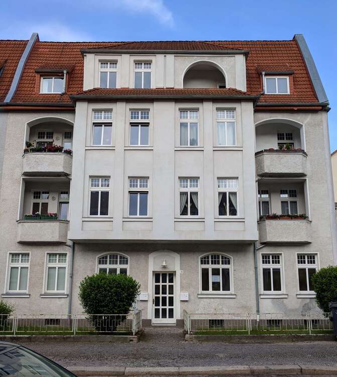 ruhige 3 Zimmer-Wohnung im Erdgeschoss *Einbauküche möglich*