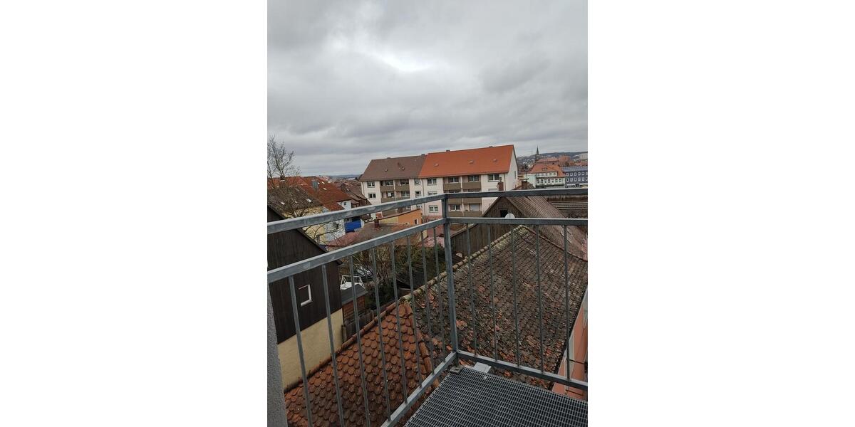 Etagenwohnung Ansbach - 5 Zimmer, 114 m&sup2;, 1.000&euro; | Angebot:26033210