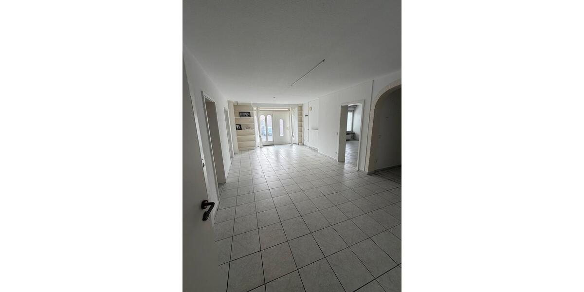 Erdgeschoßwohnung Freren - 3 Zimmer, 93 m&sup2;, 1.200&euro; | Angebot:24356077