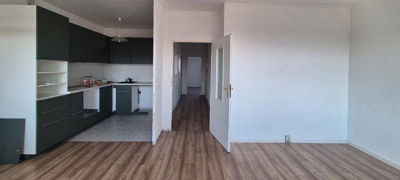 Etagenwohnung Sömmerda - 3 Zimmer, 60 m&sup2;, 550&euro; | Angebot:26056117