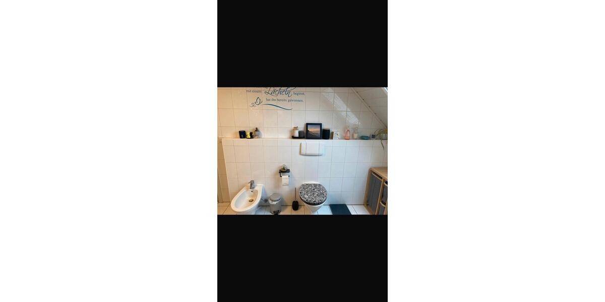 Dachgeschoßwohnung Berg bei Neumarkt in der Oberpfalz - 3 Zimmer, 95 m&sup2;, 1.000&euro; | Angebot:26144196